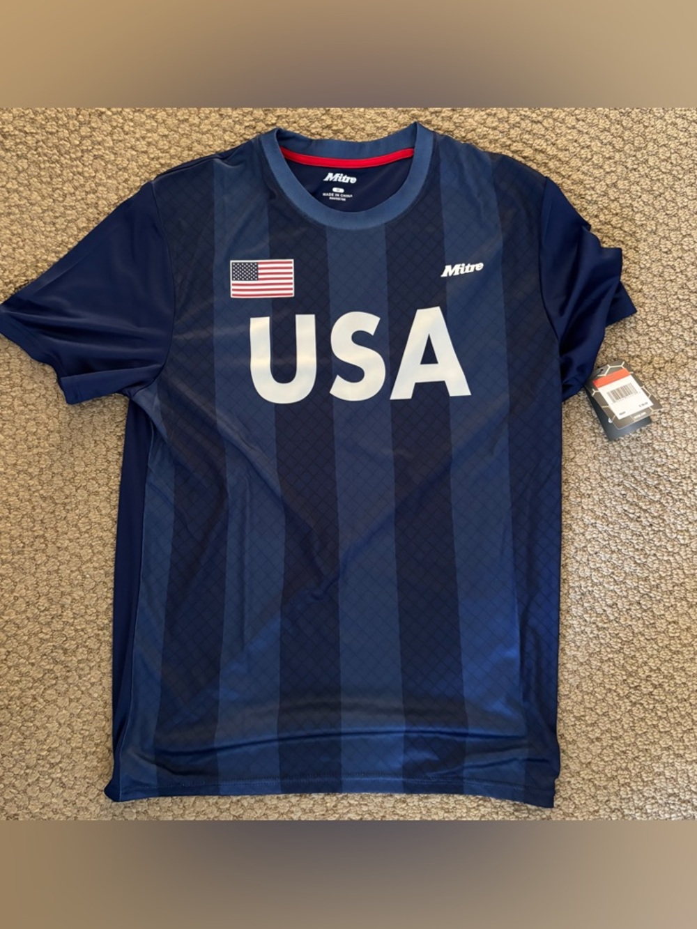 Team USA Soccer Mitre Performance Athletic Top Size M NWT